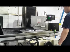 Traitement de pièces de tour CNC