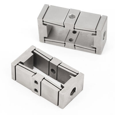 Parties en alliage de titane d'acier inoxydable au carbone alliage d'aluminium usinage CNC services de fraisage
